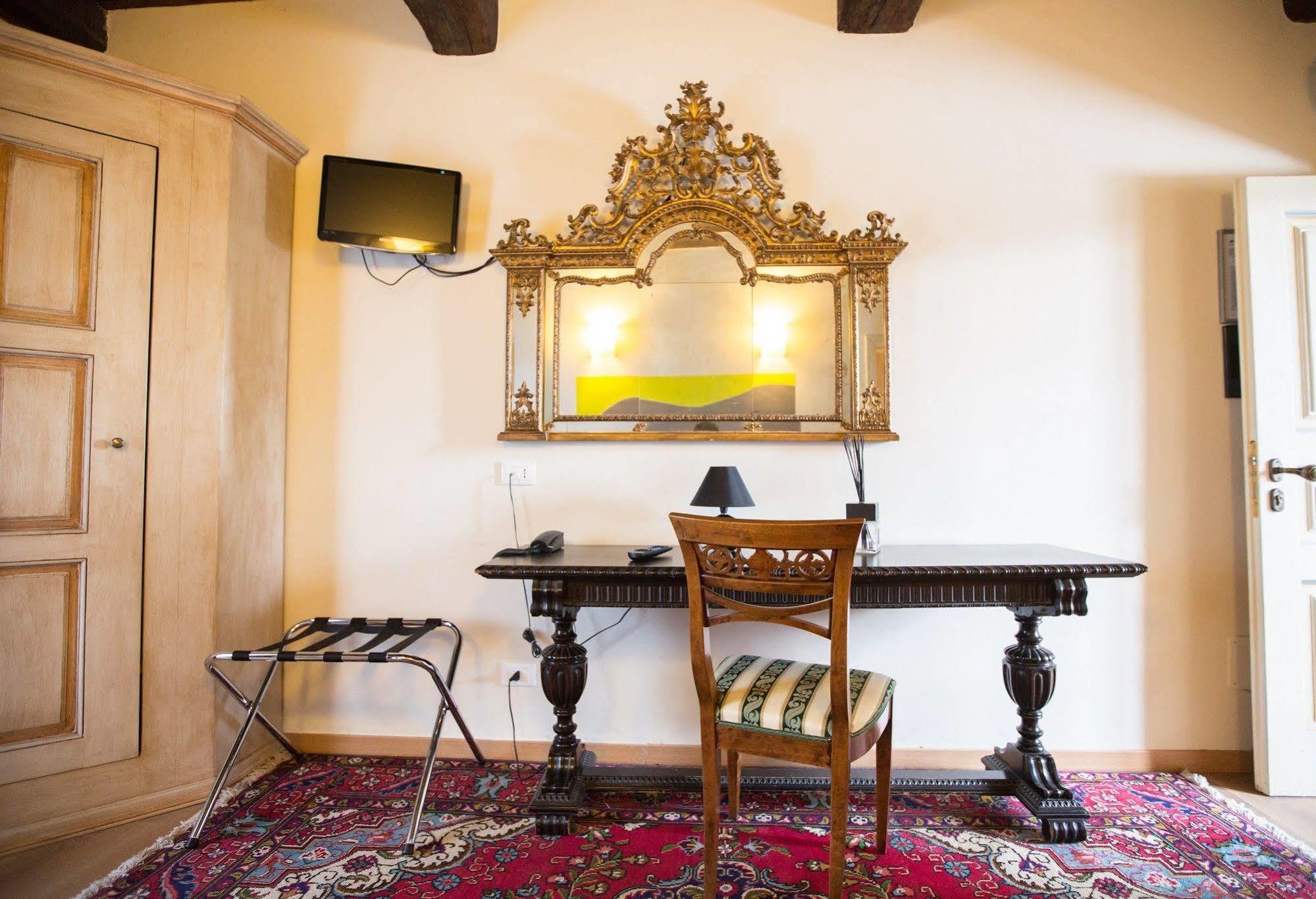 Hotel Il Campanile Cherasco Zewnętrze zdjęcie